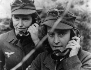 girl-signalers-from-anti-aircraft-forces-300x232 (1).jpg